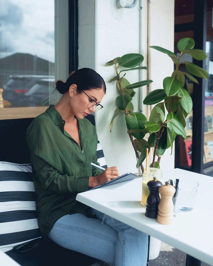 Illustrative learning conversation at a desk