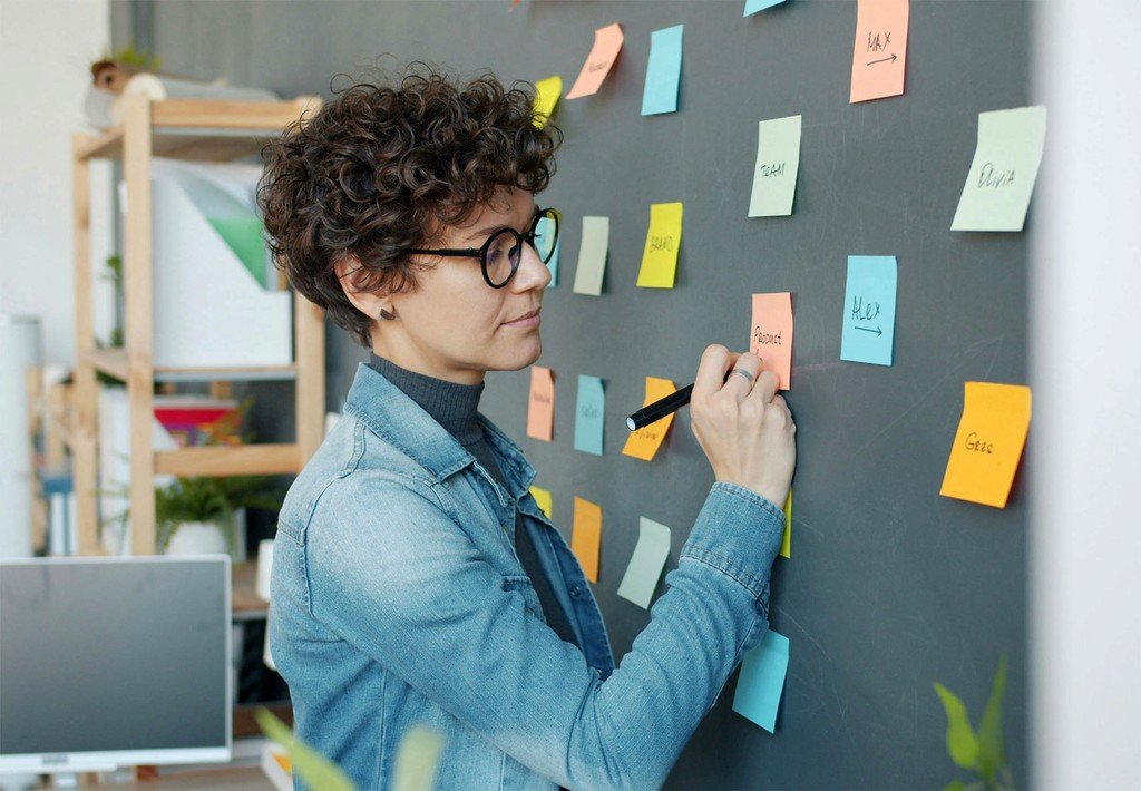 Illustrative professional organising a campaign plan